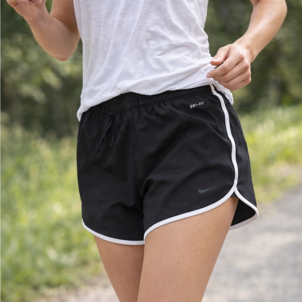 Nike Dri-Fit Running Shorts Women’s Large Black Athletic Gym Workout